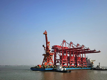 黨員突擊隊保交付丨4臺卸船機(jī)發(fā)運印尼賓坦